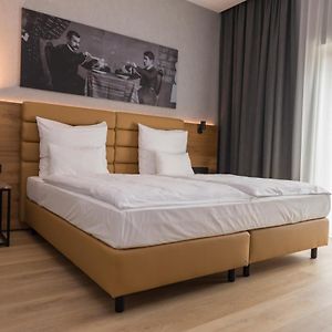 Camera standard con letto king size